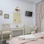 Kymata מלון 2*