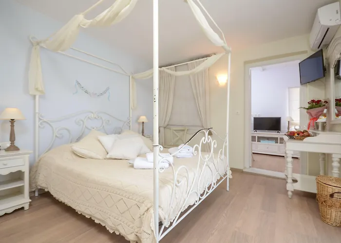 Отель Kymata 2*