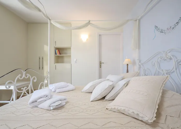 Отель Kymata 2*