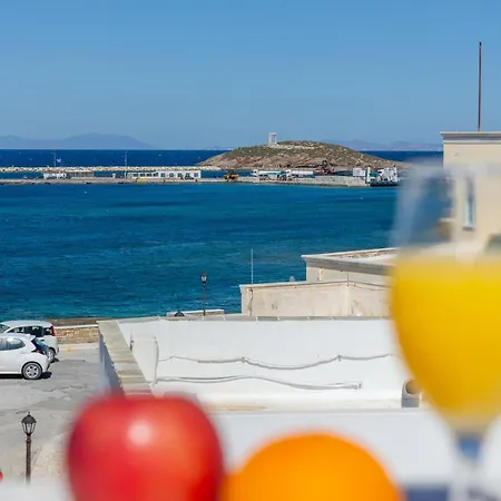 κύματα 2* Naxos City