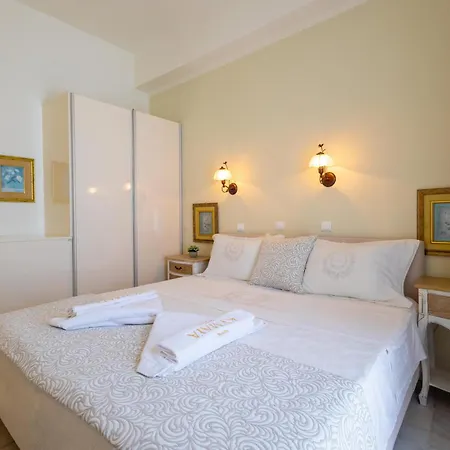 Kymata 2* Naxos City