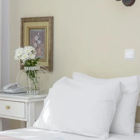 Kymata 2* Naxos City