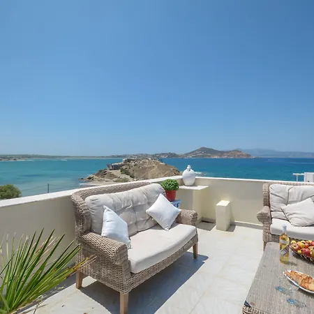 κύματα 2* Naxos City